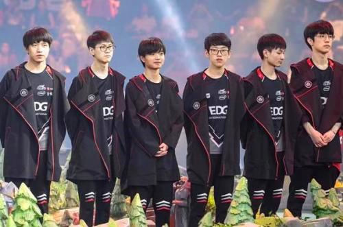 幕后故事与 幕后故事与